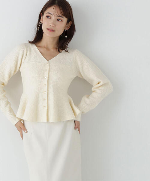 NATURAL BEAUTY BASIC（ナチュラルビューティーベーシック）の「◇リンクスペプラムカーディガン（カーディガン/ボレロ・レディース・オフホワイト/ブルー/ブラック・FREE）」の10枚目の写真