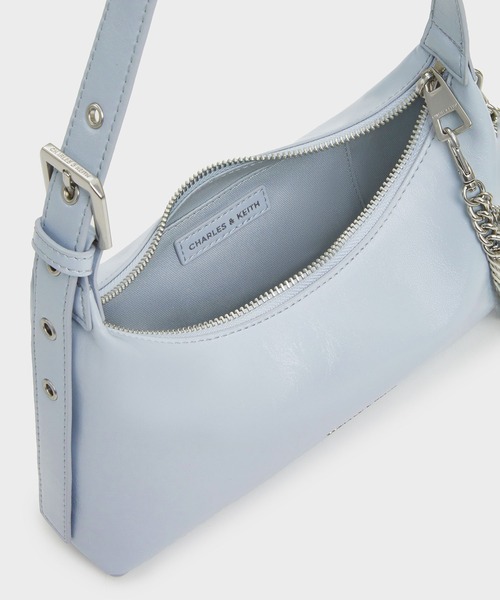 CHARLES & KEITH◆Atwood チェーン ホーボーバッグ◆送料込 Atwood アトウッド クリンクルエフェクトチェーンエンベリ