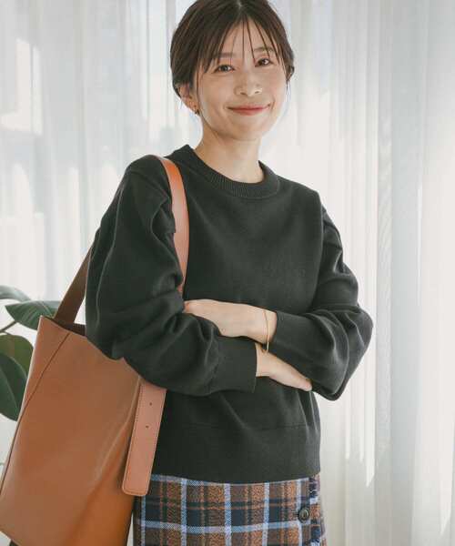 URBAN RESEARCH DOORS（アーバンリサーチドアーズ）の「『UR TECH 200日ニット』ショルダータックプルオーバー（ニット/セーター・レディース・ブラック/オフホワイト/ミント/ピンク/ネイビー・MEDIUM）」の3枚目の写真