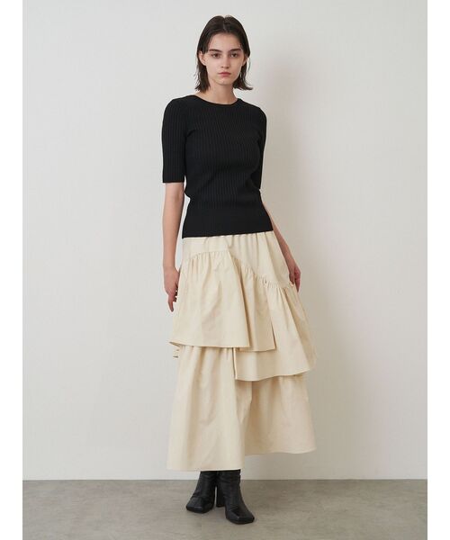 ELENDEEK（エレンディーク）の「バックオープン半袖ニット（ニット/セーター・レディース・イエロー/レッド/ブルー/アイボリー/ブラック・FREE）」の3枚目の写真