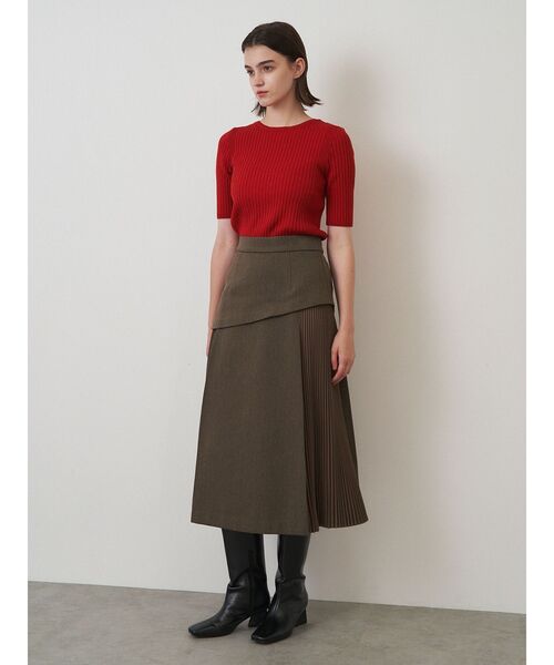 ELENDEEK（エレンディーク）の「バックオープン半袖ニット（ニット/セーター・レディース・イエロー/レッド/ブルー/アイボリー/ブラック・FREE）」の12枚目の写真