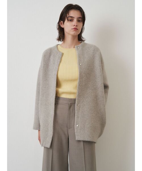 ELENDEEK（エレンディーク）の「バックオープン半袖ニット（ニット/セーター・レディース・イエロー/レッド/ブルー/アイボリー/ブラック・FREE）」の21枚目の写真