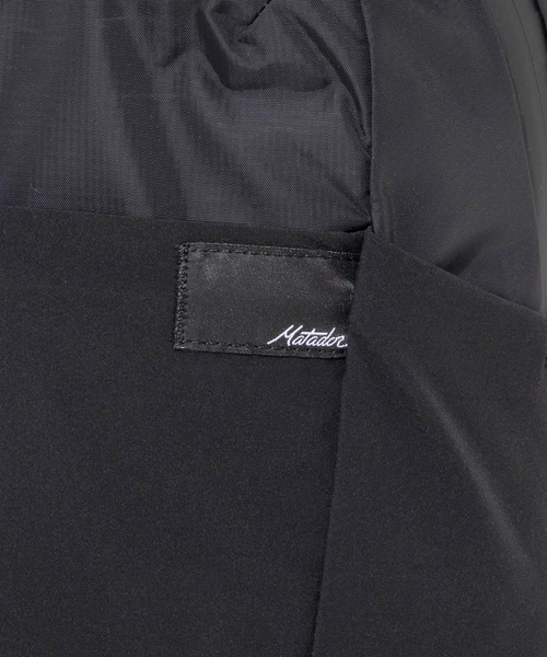 Matador（マタドール）の「MATADOR ReFraction Packable Backpack マタドール リフラクションパッカブルバックパック（バックパック/リュック・メンズ・ブラック/ホワイト系1/ブルー系1・FREE）」の11枚目の写真