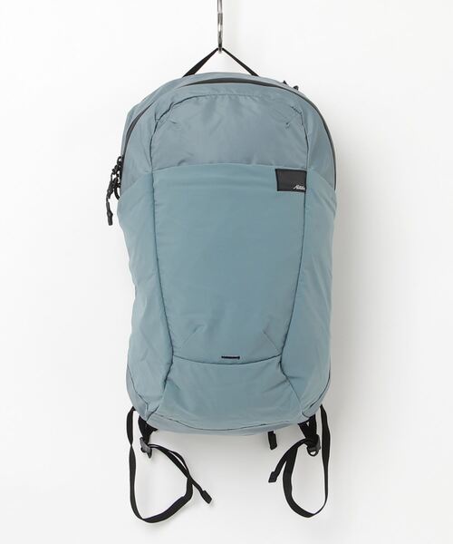 Matador（マタドール）の「MATADOR ReFraction Packable Backpack マタドール リフラクションパッカブルバックパック（バックパック/リュック・メンズ・ブラック/ホワイト系1/ブルー系1・FREE）」の20枚目の写真