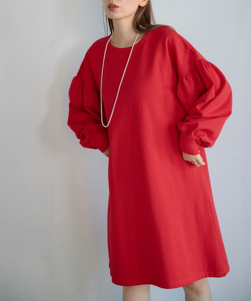 URBAN RESEARCH Sonny Label(アーバンリサーチサニーレーベル)の「袖ボリュームスウェットミニワンピース(ワンピース・レディース・オートミール/ネイビー/レッド・FREE)」の4枚目の写真