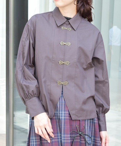 axes femme（アクシーズファム）の「チャイナ風金具ロングシャツ 