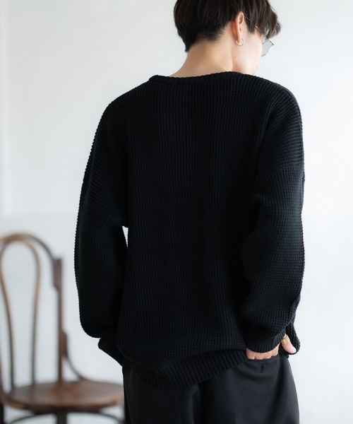 improves(インプローブス)の「ラーベン編み コットン クルーネック ニット(ニット/セーター・メンズ・グレー/ブラック/カーキ/ベージュ/ネイビー/ホワイト/ブラウン/ピンク・MEDIUM/LARGE)」の13枚目の写真