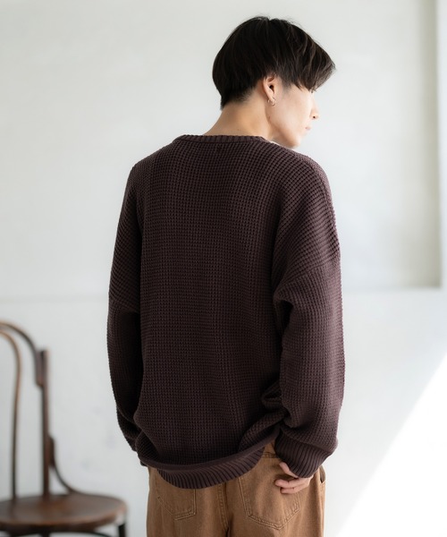 improves(インプローブス)の「ラーベン編み コットン クルーネック ニット(ニット/セーター・メンズ・グレー/ブラック/カーキ/ベージュ/ネイビー/ホワイト/ブラウン/ピンク・MEDIUM/LARGE)」の20枚目の写真