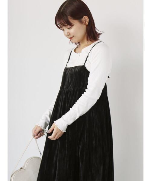 ehka sopo(エヘカソポ)の「クラッシュベロアキャミソールワンピース(ワンピース・レディース・ブルー/ブラック/マスタード・F)」の19枚目の写真