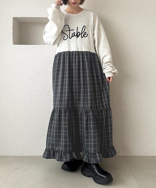 apres jour mignon(アプレジュールミニョン)の「リメイク風裏毛ワンピース【ZOZOTOWN限定アイテム】(ワンピース・レディース・ブラック/ブルー/ブラック系その他/ブラウン系その他・MEDIUM/X-LARGE/SMALL)」の16枚目の写真