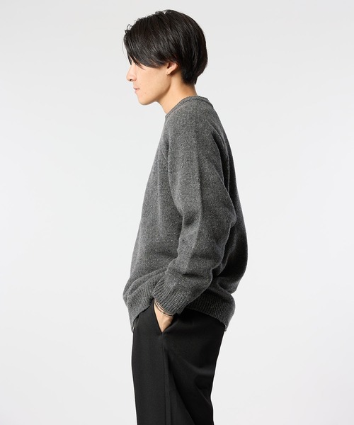 meltum(メルタム)の「WOOL CREWNECK KNIT(ニット/セーター・メンズ・ブラック/チャコールグレー・MEDIUM/LARGE)」の11枚目の写真