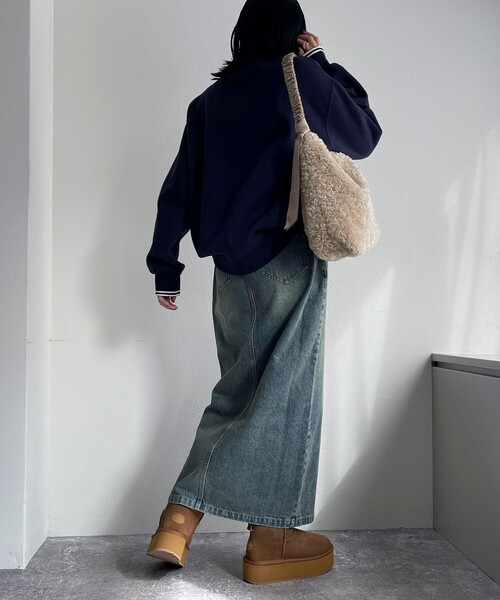 fredy emue(フレディエミュ)の「両面起毛リブラインFR刺繍スウェットプルオーバー(スウェット・レディース・アイボリー/ネイビー/グレー/オフホワイト・38)」の6枚目の写真