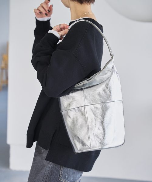 cache cache(カシュ カシュ)の「cache cache/カシュカシュ バケツショルダー(ショルダーバッグ・レディース・キャメル/ブラック/シルバー・FREE)」の17枚目の写真