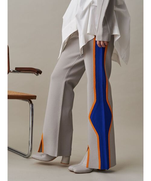 UN3D.（アンスリード）の「MULTICOLOR WAVE LINE KNIT PT / マルチカラーウェーブラインニットパンツ（その他パンツ・レディース・ブラック/ベージュ・38/36）」の17枚目の写真