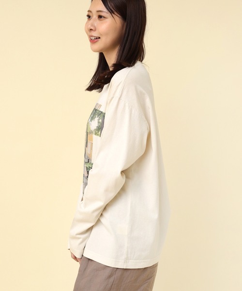 RNA-N(アールエヌエーエヌ)の「M2392 COLLAGE PHOTOプリントT(Tシャツ/カットソー・レディース・アイボリー/チャコール/オフホワイト・FREE)」の4枚目の写真