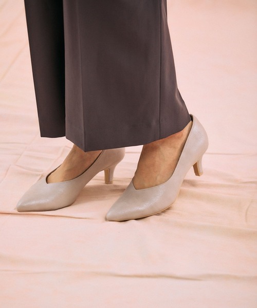 GLOBAL WORK（グローバルワーク）の「らくっション撥水ヒールパンプス/253018（パンプス・レディース・シルバー/グレー/その他/アイボリー/ブラック系その他/ベージュ/ホワイト系その他3/ブラック系9・24cm/22.5cm/23.5cm/24.5cm/23cm/25cm）」の19枚目の写真