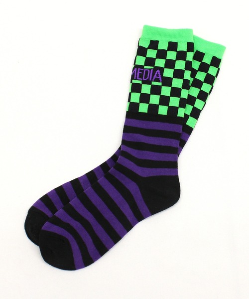 RNA（アールエヌエー）の「E5078 チェッカーボーダーソックス（ソックス/靴下・レディース・ホワイト×レッド/ホワイト×ブルー/ブラック×グリーン・FREE）」の12枚目の写真