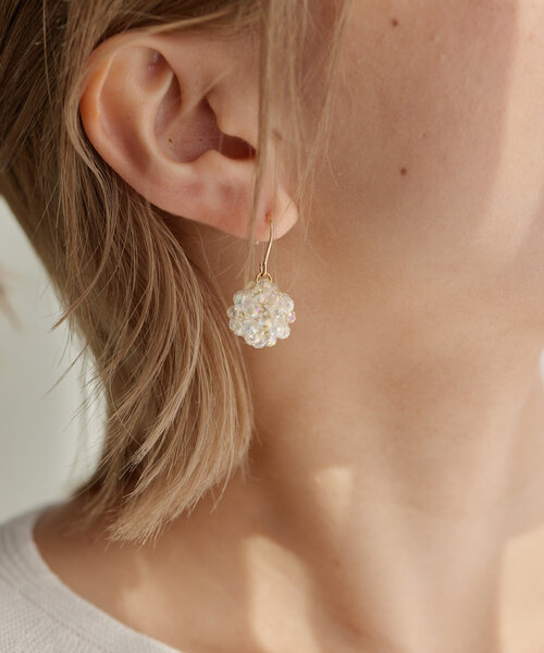 ステンレスポスト/日本製》クリスタルボールピアス（ピアス（両耳用