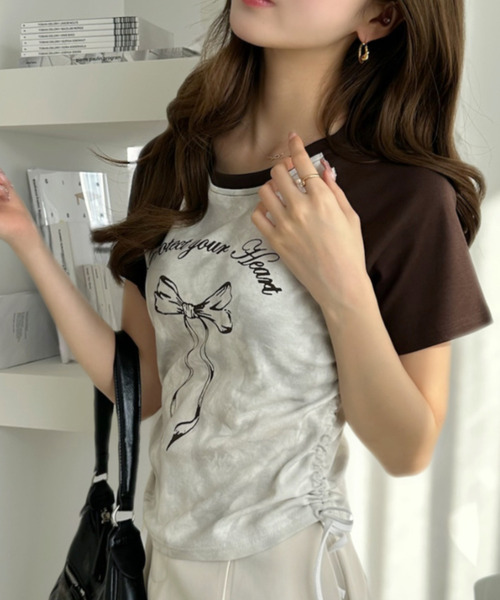 Ada.（エイダ）の「Y2K サイドシャーリング リボン デザイン ラグラン コンパクト Tシャツ（Tシャツ/カットソー・レディース・レッド/ブラック/グレー/ネイビー/ライトブルー/ピンク/ブラウン・S/M）」の15枚目の写真