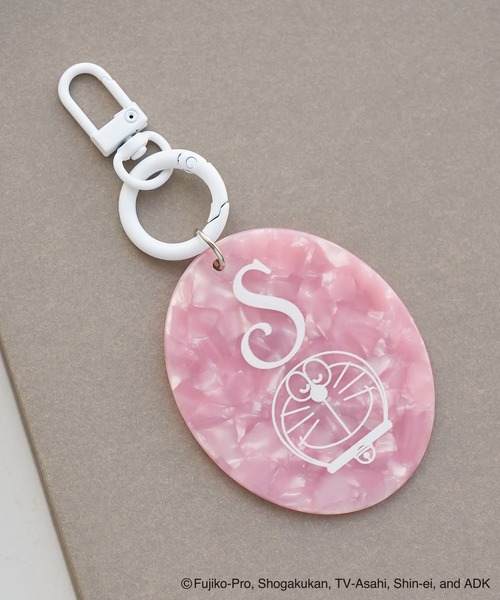 ROPE' PICNIC（ロペピクニック）の「【ドラえもんコレクション】マーブルカラーイニシャルアクリルチャーム（キーホルダー・レディース・サックスブルー/イエロー系その他/ホワイト/ライトグリーン/レッド系その他/ピンク・FREE）」の18枚目の写真