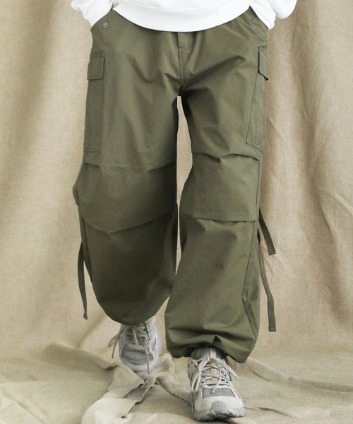 VERON(ヴァロン)の「コットンナイロン高密度ツイルM-65 US ARMYカーゴイージーパンツ(カーゴパンツ・メンズ・カーキ・M/L/S)」の1枚目の写真