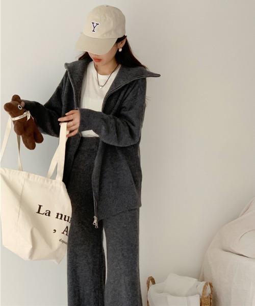 Mela(メラ)の「【セットアップ】ジップパーカー × ワイドパンツ(セットアップ・レディース・ホワイト/パープル/ブラック/ブルー/グレー・FREE)」の11枚目の写真