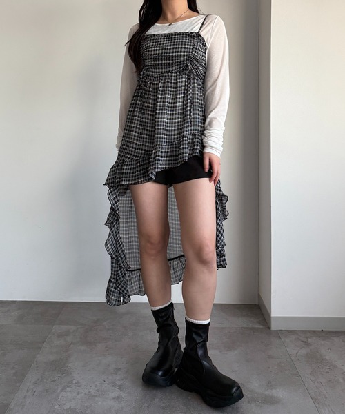 apres jour mignon（アプレジュールミニョン）の「ドロストフリルキャミチュニック【ZOZOTOWN限定アイテム】（チュニック・レディース・チャコールグレー/アイボリー/ブラウン系その他/ブラック系その他/ダークブラウン・X-LARGE/フリー）」の8枚目の写真