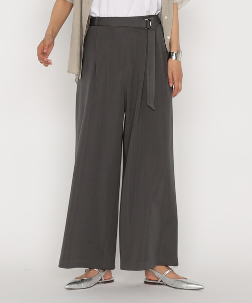 Gabardine K.T(ギャバジンケーティー)の「ハイテンションポンチ タックワイドパンツ(その他パンツ・レディース・ブラック/グレー/ネイビー・7号/9号)」の2枚目の写真