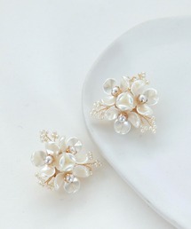 Three Four Time（スリーフォータイム）の「フラワーブーケクリップイヤリング【結婚式/パーティ/セレモニー/デイリー】（イヤリング）」