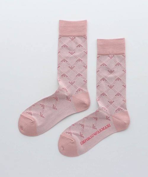EMPORIO ARMANI(エンポリオアルマーニ)の「EMPORIO ARMANI レディース モノグラム クルーソックス 03440101(ソックス/靴下・レディース・サーモンピンク/サックスブルー/ダークパープル/ブラック/パープル系その他/シルバーグレー・23-25cm)」の1枚目の写真