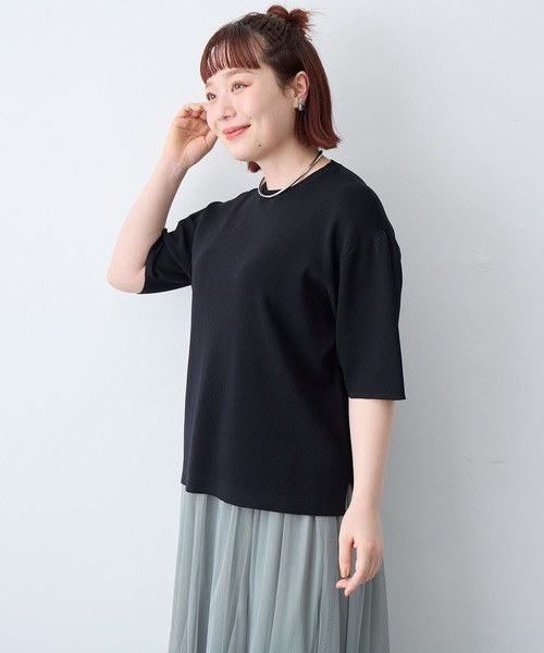 anyfee(エニフィー)の「【anyfee/プラスサイズ】ドライタッチ半袖ニット《接触冷感/洗濯可能》(ニット/セーター・レディース・ブラック/オフホワイト/オレンジ・5L/4L/LL/3L)」の12枚目の写真