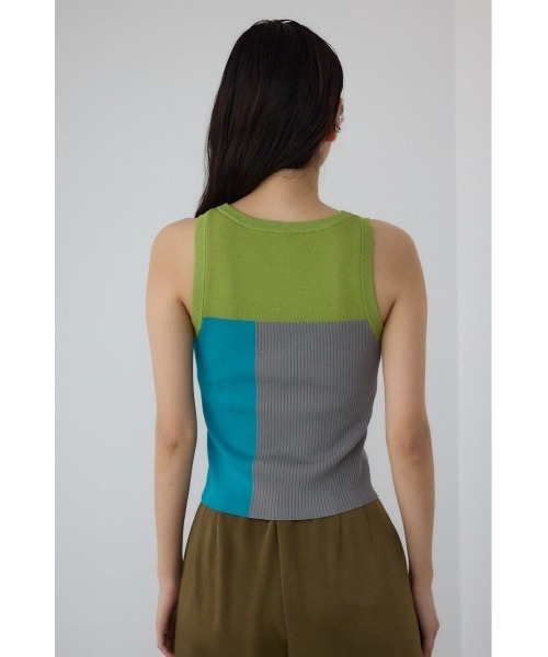 【PLUS】カップ付きバイカラーニットタンクトップ/レディース/トップス タンクトップ  ノースリーブ ブランド AZUL PLUS【SALE】 PLUS（AZUL BY MOUSSY） タンクトップ ノースリーブ 「PLUS
