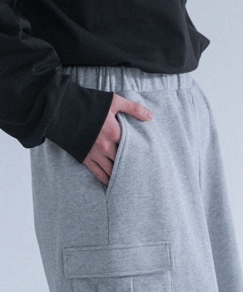 MDR(エムディアール)の「裏毛カーゴワイドハーフパンツ【セットアップ対応】(カーゴパンツ・メンズ・ブラック/杢グレー・L/M)」の13枚目の写真