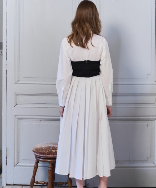 Meline M(メリンエム)の「Bijou Pleated Layered Dress ビジュープリーツレイヤードワンピース(ワンピース・レディース・ホワイト/スカイブルー系・FREE)」の8枚目の写真