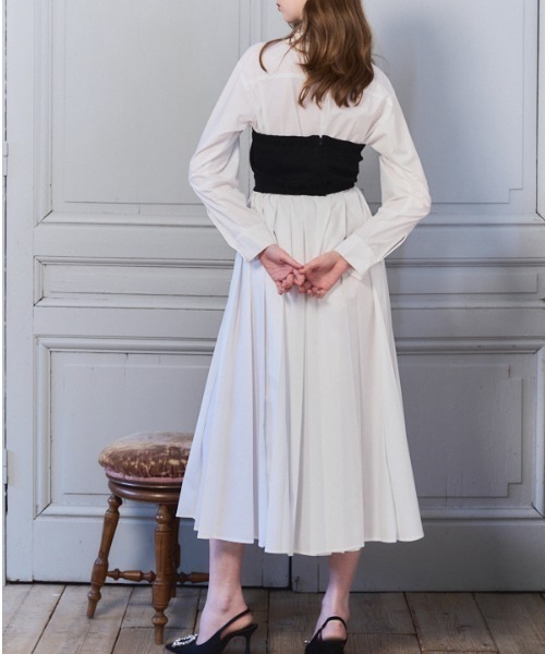Meline M(メリンエム)の「Bijou Pleated Layered Dress ビジュープリーツレイヤードワンピース(ワンピース・レディース・ホワイト/スカイブルー系・FREE)」の14枚目の写真