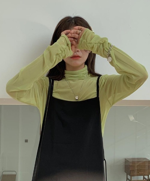 Vipoa(ヴィポア)の「ワンカラーシンプル シアートップス(Tシャツ/カットソー・レディース・ホワイト/ライトグリーン/ピンク/ブラック/ライトブルー・FREE)」の13枚目の写真