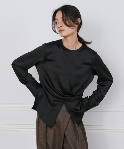 INED（イネド）の「シルキーアシメトリーブラウス《la veille by SUPERIOR CLOSET》（シャツ/ブラウス・レディース・オフホワイト/ブラック・9号/7号/11号）」の18枚目の写真
