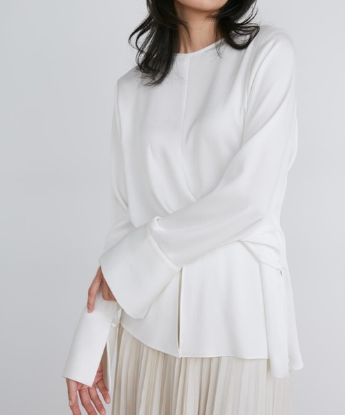 INED（イネド）の「シルキーアシメトリーブラウス《la veille by SUPERIOR CLOSET》（シャツ/ブラウス・レディース・オフホワイト/ブラック・9号/7号/11号）」の16枚目の写真