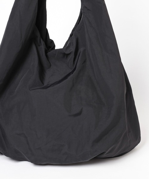 LOWRYS FARM（ローリーズファーム）の「ソフカルギャザーＢＩＧトート　 288137（トートバッグ・レディース・ピンク/アイボリー/ブラック・FREE）」の7枚目の写真