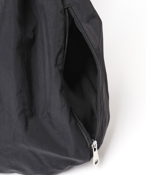 LOWRYS FARM（ローリーズファーム）の「ソフカルギャザーＢＩＧトート　 288137（トートバッグ・レディース・ピンク/アイボリー/ブラック・FREE）」の11枚目の写真