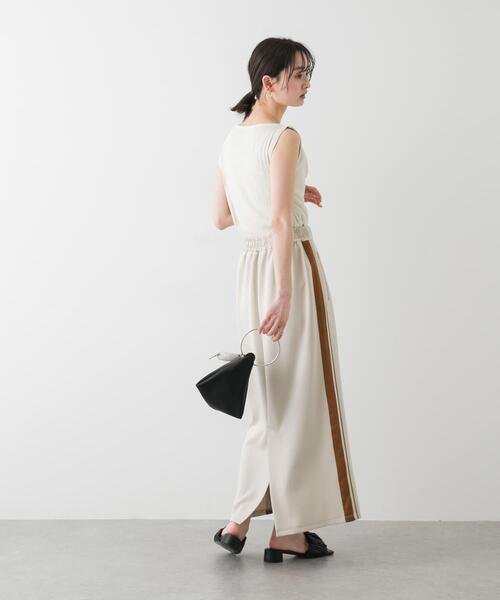 SENSE OF PLACE by URBAN RESEARCH(センスオブプレイスバイアーバンリサーチ)の「ジップポケットサイドラインスカート(スカート・レディース・チャコールグレー/ネイビー/アイボリー・ONE)」の7枚目の写真