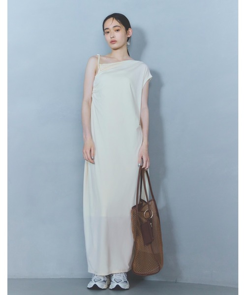 emmi（エミ）の「アシンメトリーカットワンピース（ワンピース・レディース・ブラック/ブラウン/イエロー・0/1）」の3枚目の写真