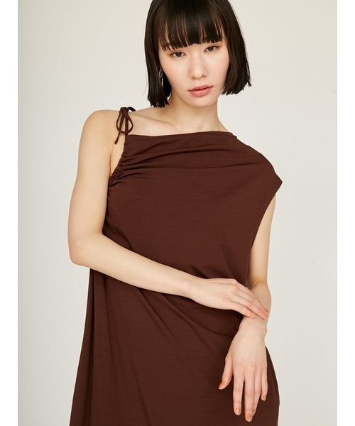 新品未使用emmi atelier アシンメトリーカットワンピース　ブラック セール】アシンメトリーカットワンピース（ワンピース）｜emmi