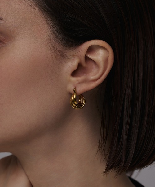 CENE（セネ）の「【CENE】セネ/トリプルウェブフープピアス(small)（ピアス（両耳用）・レディース・シルバー/ゴールド・FREE）」の2枚目の写真