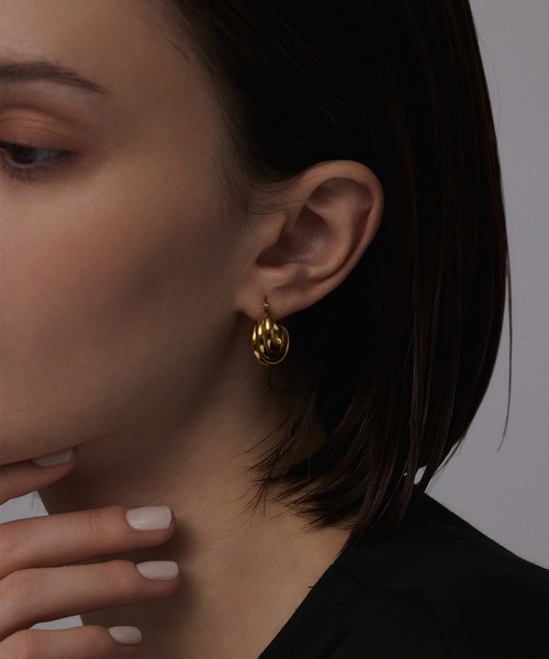 CENE（セネ）の「【CENE】セネ/トリプルウェブフープピアス(small)（ピアス（両耳用）・レディース・シルバー/ゴールド・FREE）」の4枚目の写真