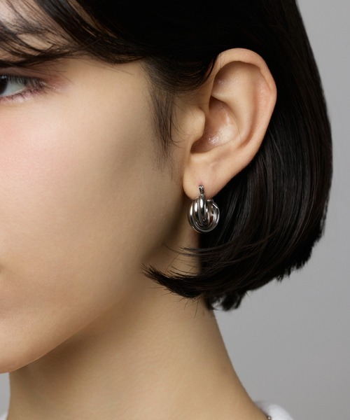 CENE（セネ）の「【CENE】セネ/トリプルウェブフープピアス(small)（ピアス（両耳用）・レディース・シルバー/ゴールド・FREE）」の21枚目の写真
