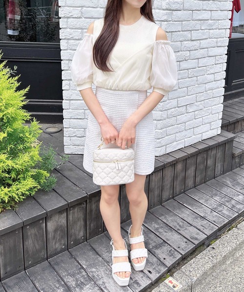 INGNI（イング）の「チュールカシュクール半袖ニット（ニット/セーター・レディース・ピンク/ブラック/ブルーグレー/オフホワイト・M）」の11枚目の写真