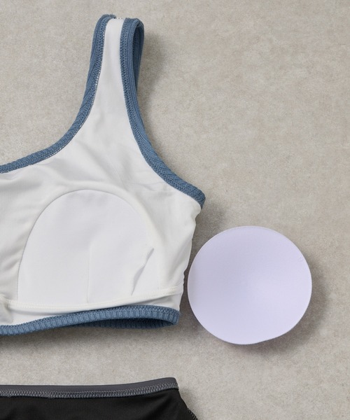 COLONY 2139(コロニートゥーワンスリーナイン)の「スリット2wayワンピース(水着・レディース・ホワイト/ブルー・FREE)」の15枚目の写真