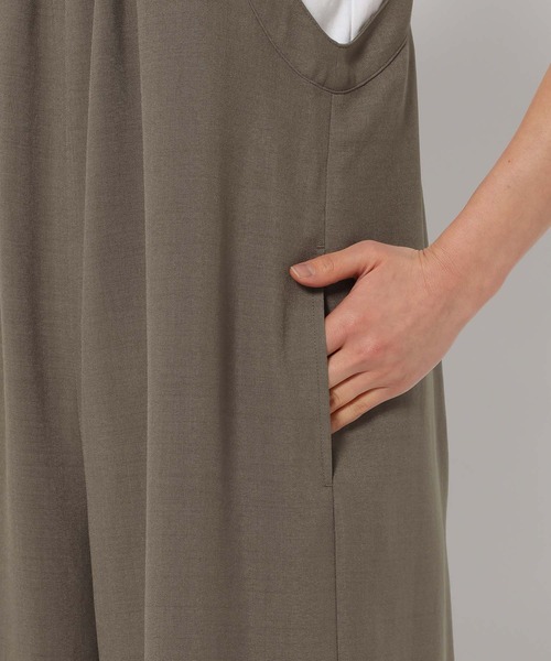 GLOBAL WORK（グローバルワーク）の「イージーケアワイドサロペ/323347（サロペット/オーバーオール・レディース・スミクロ/モカ/ライトグレー・LARGE/MEDIUM）」の19枚目の写真