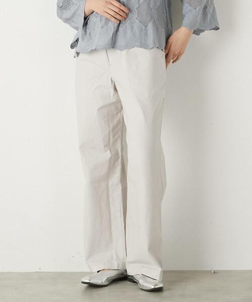 The Duchess Designs(ダッチェス・デザイン)の「《別注》【 The Duchess Designs/ザ ダッチェス デザイン】綿麻ストレッチパンツ(その他パンツ・レディース・ライトベージュ/イエロー系その他/カーキ/ライトグレー/ネイビー・FREE)」の2枚目の写真